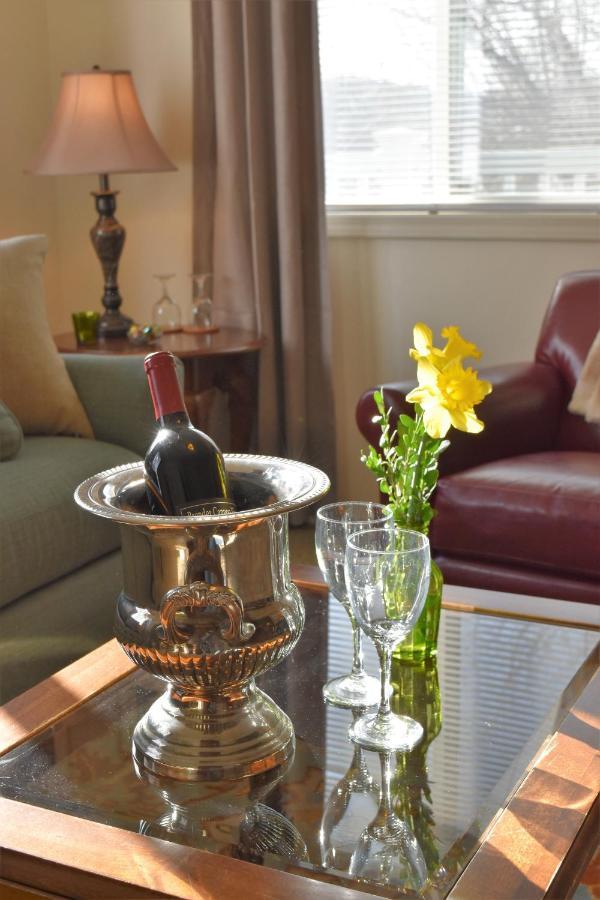 Warm Springs Inn & Winery Sunnyslope Esterno foto