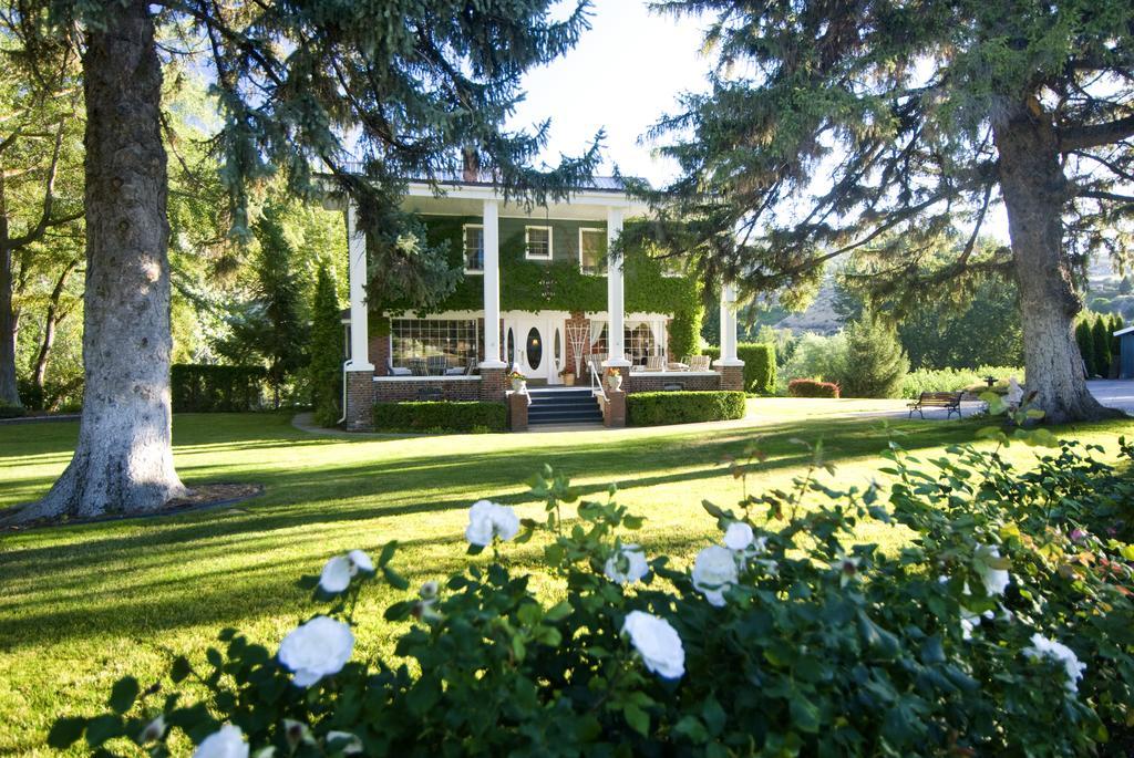 Warm Springs Inn & Winery Sunnyslope Esterno foto