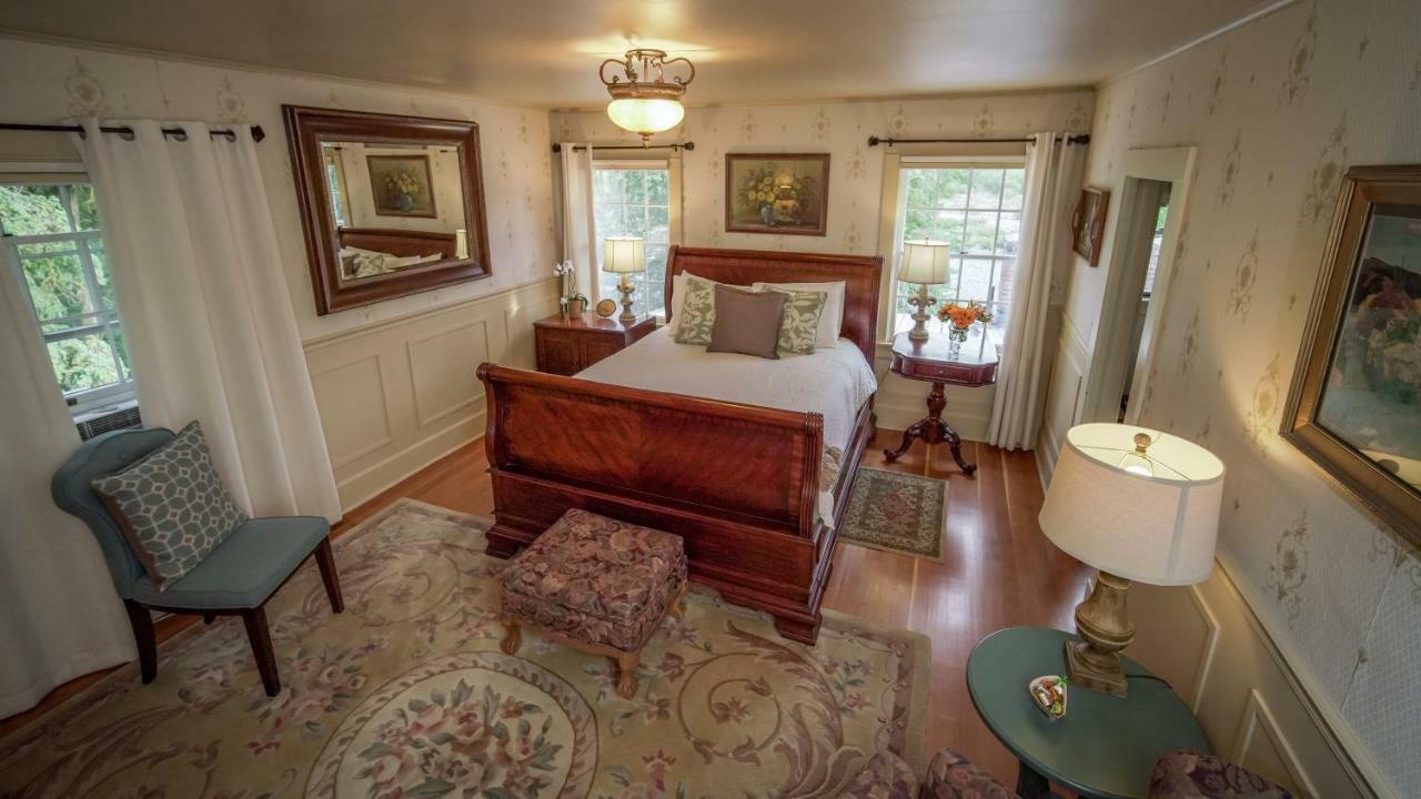 Warm Springs Inn & Winery Sunnyslope Esterno foto