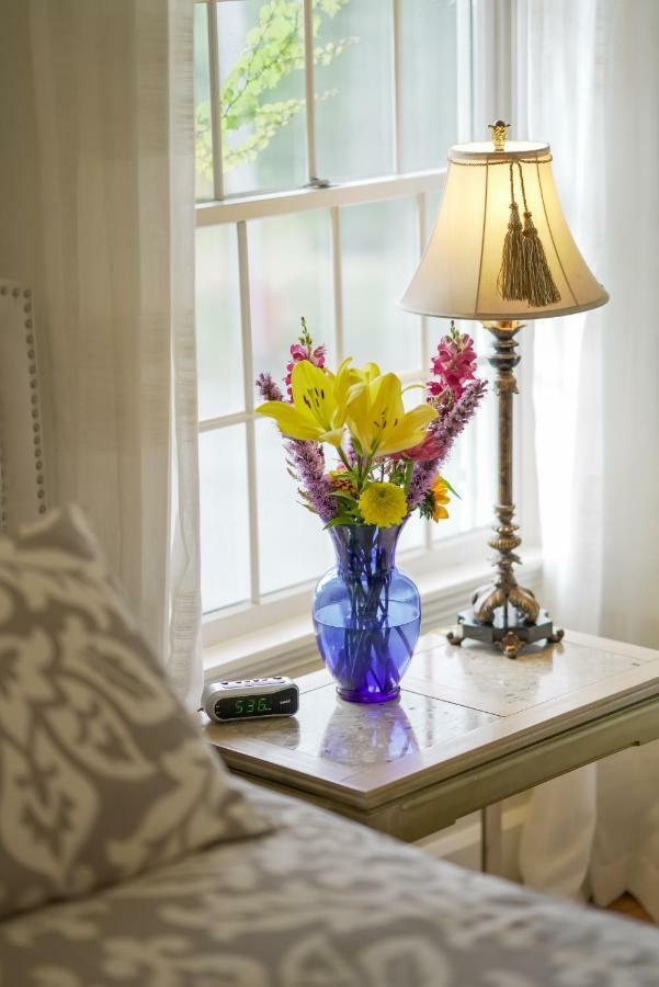 Warm Springs Inn & Winery Sunnyslope Esterno foto