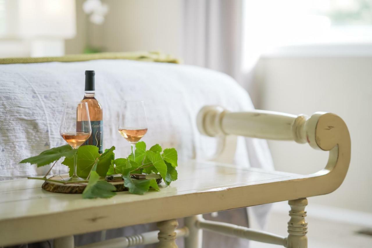 Warm Springs Inn & Winery Sunnyslope Esterno foto